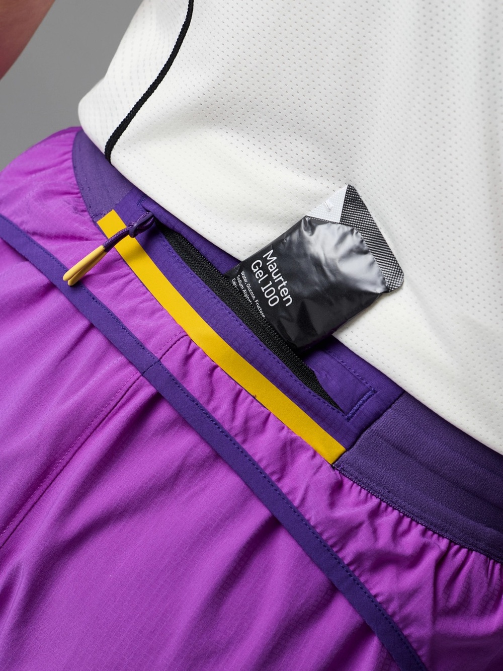 Rabbit Running Pacer Shorts 2-In-1 4" size medium - Picture 4 of 4